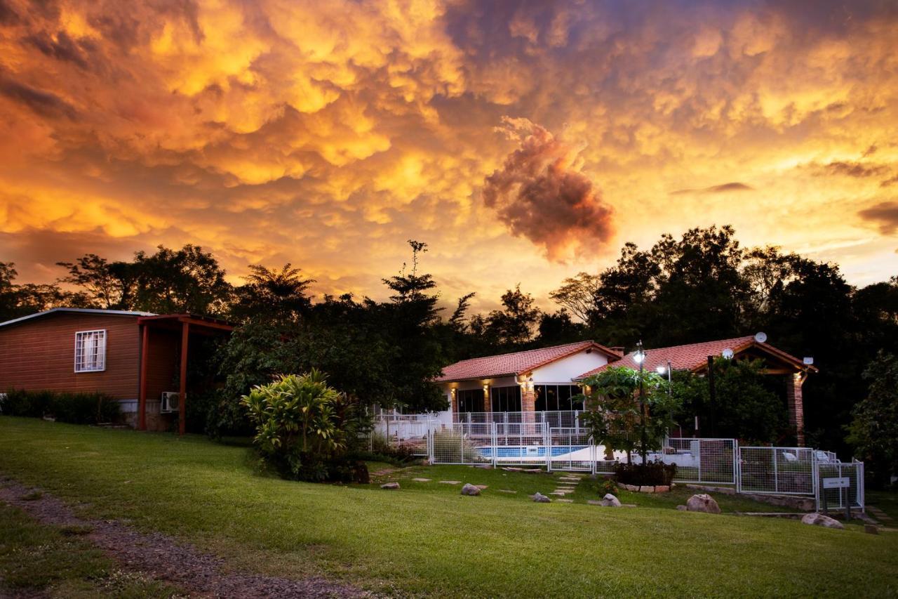 Vista Alegre Natural Resort - Bungalows Independencia Extérieur photo